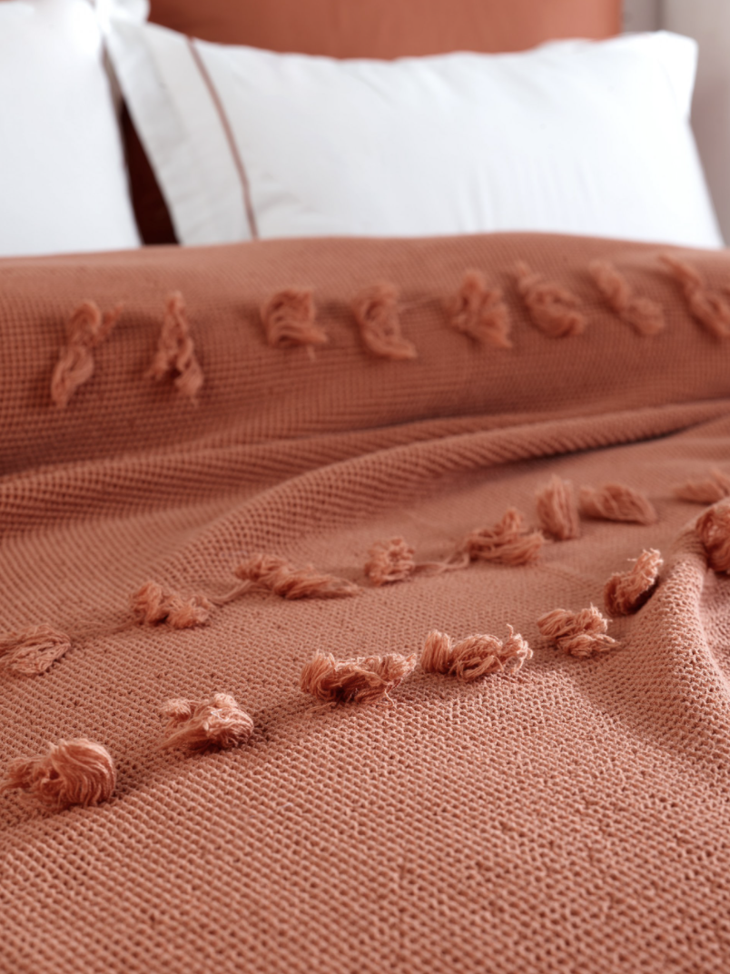 Dantela Asya Frayed Bedspread Coral