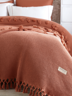 Dantela Asya Frayed Bedspread Coral