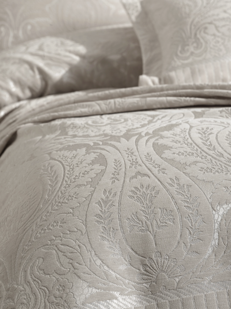 Dantela Hazel Jacquard Bed Spread with Chenille Beige