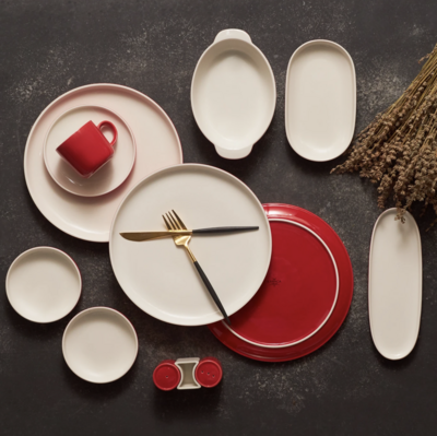 Karaca Nordic porcelain 27 Piece 6 Person Breakfast/Service Set Red