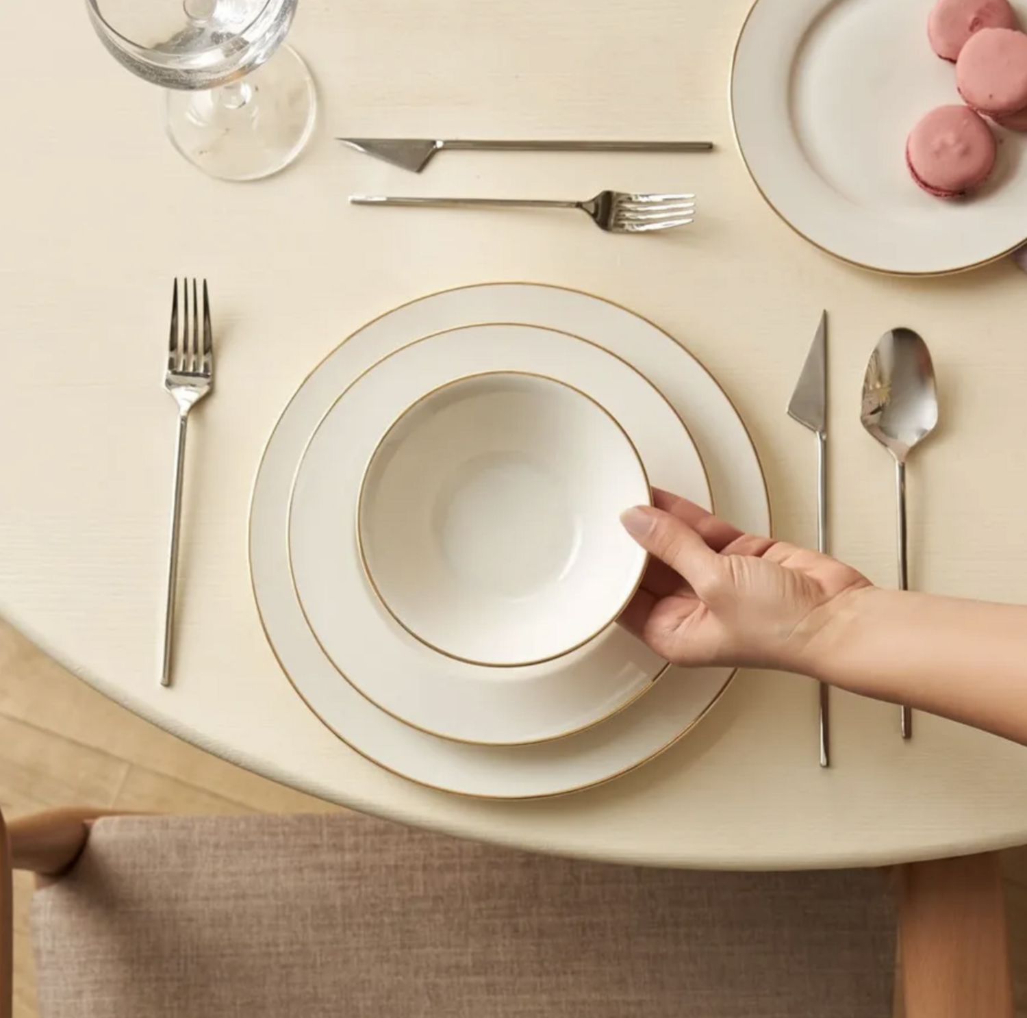 Karaca Rebeca Gold 24 Piece 6 Person Porcelain Dinner Set