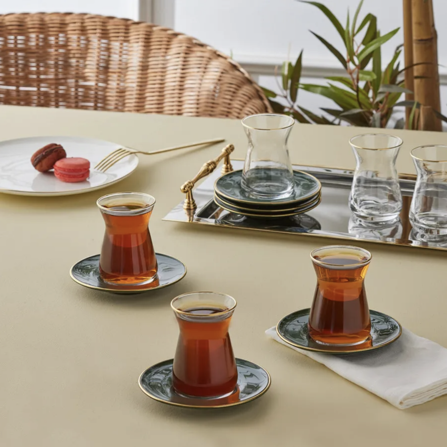 Karaca Retro 12 Pieces Tea Cup Set For 6 Person