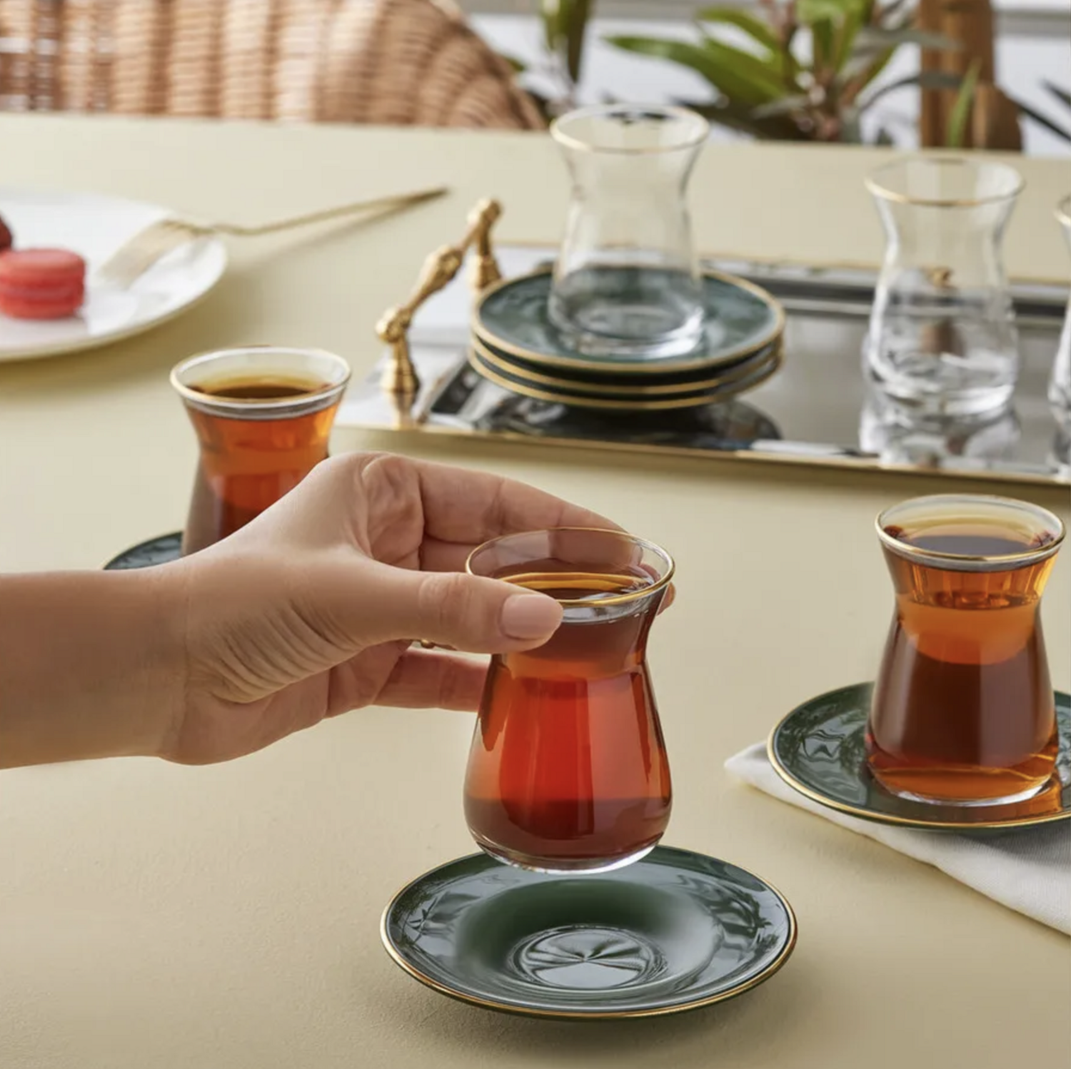 Karaca Retro 12 Pieces Tea Cup Set For 6 Person