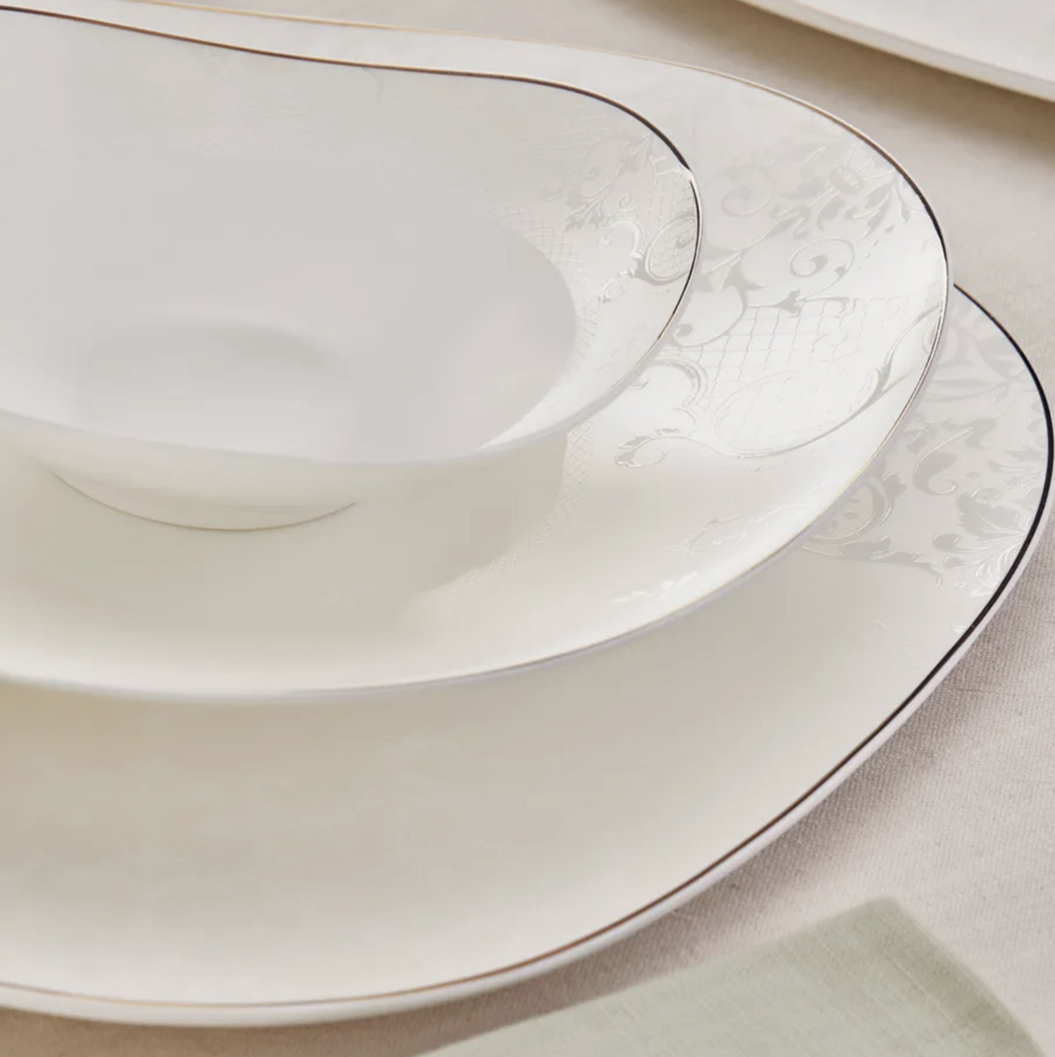 Karaca Fine Pearl Extra Jules 62 Piece for 12 Person Dinner Set