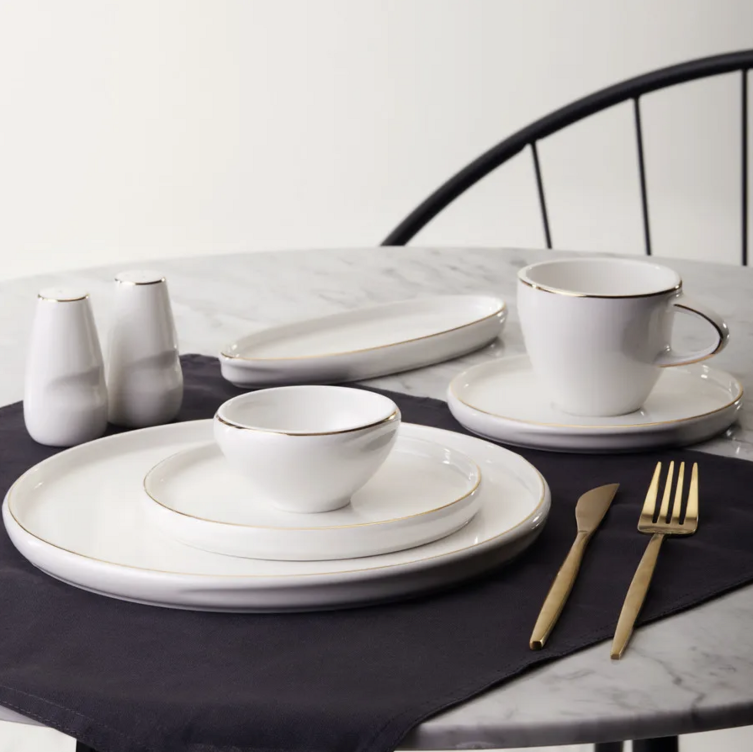 Karaca Streamline Sunset Gold 28 Piece Breakfast/Service Set for 6 Person