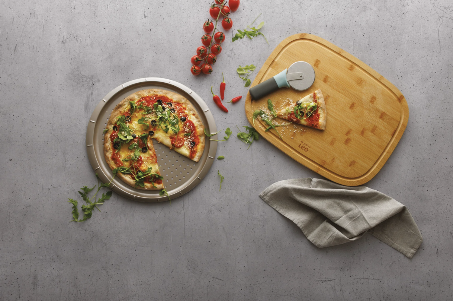 Berghoff LEO Pizza Form Balance 6.00 x 34.50 x 1.50cm