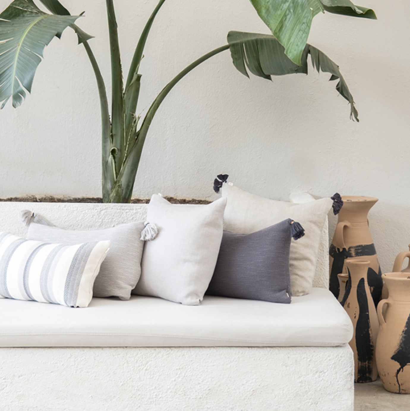 Bulldans Capella Cushion 35x55 cm Antrasit