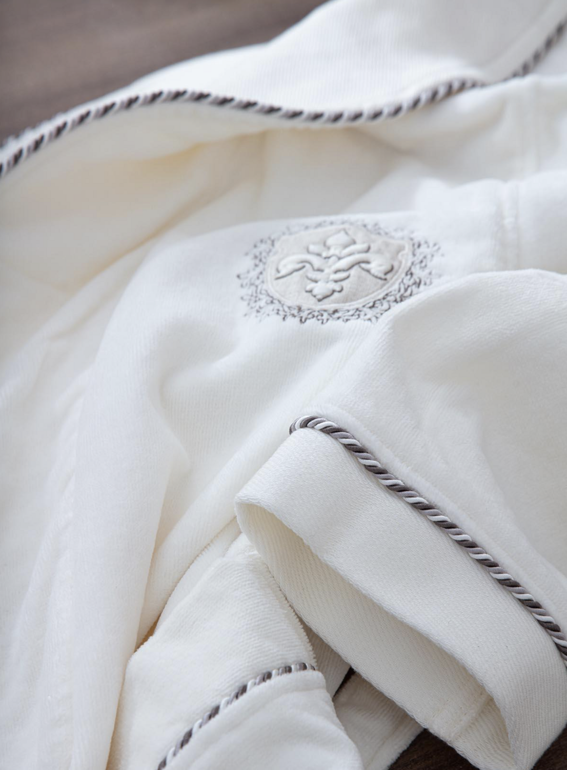 Ecocotton Elsa Family Bathrobe 100% Organic Embroidered Cotton Cream/Cream - M/L