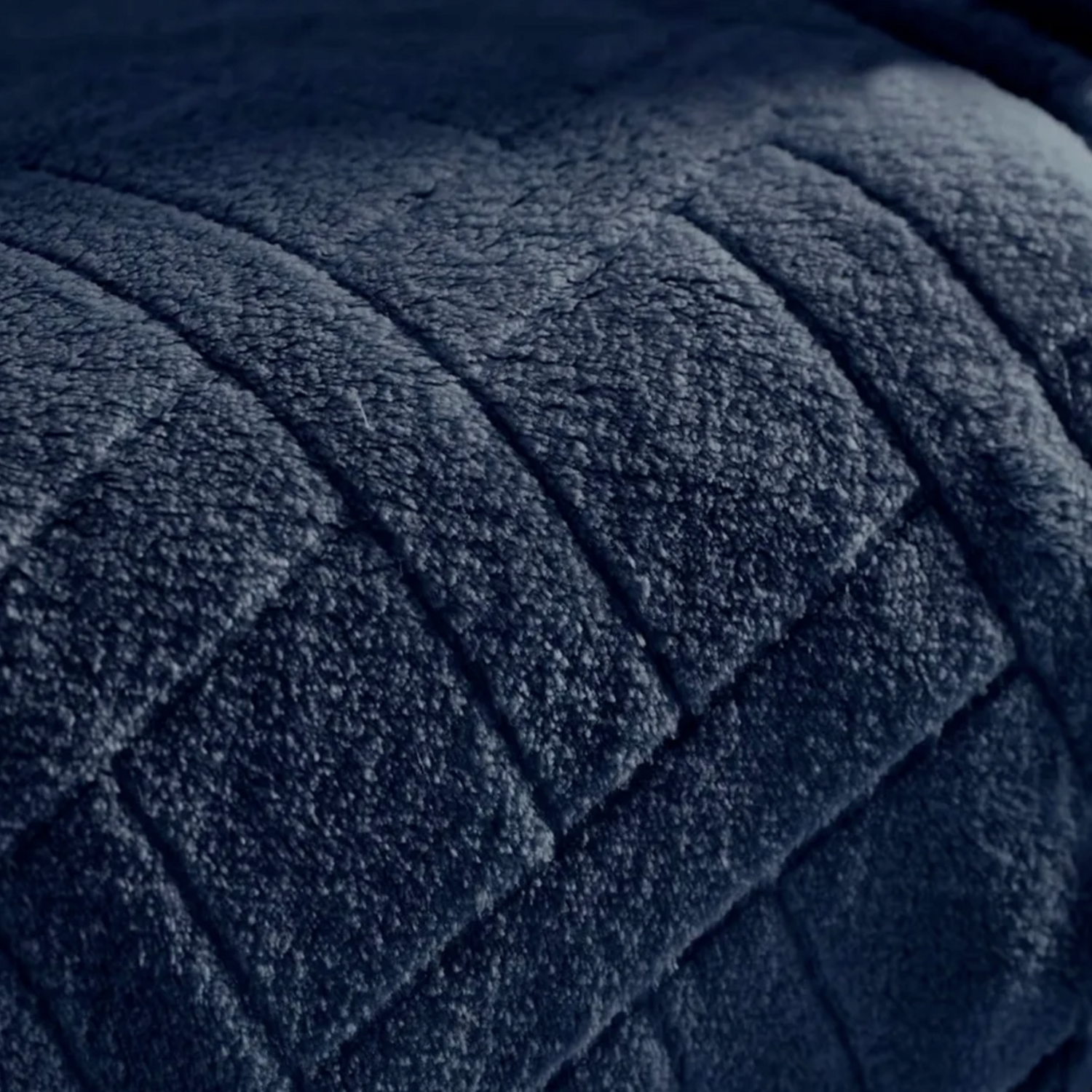 Karaca Elanor Flannel Emboss Wellsoft Double Blanket, Navy