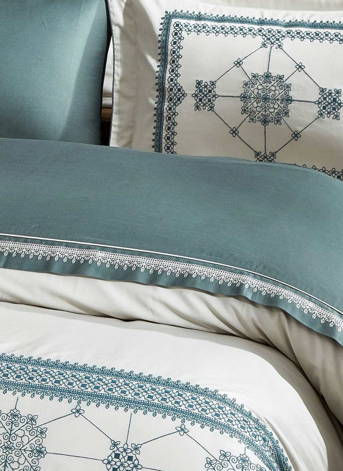 Ecocotton Belis Duvet Cover Set 100% Organic Cotton Satin Embroidered Green 240x220 Cm