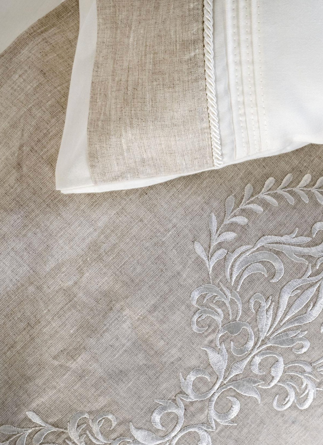 Ecocotton Hanzade Dekbedovertrek Set 100% Organisch Katoen Satijn Linnen Geborduurd Zilver 240x220 Cm