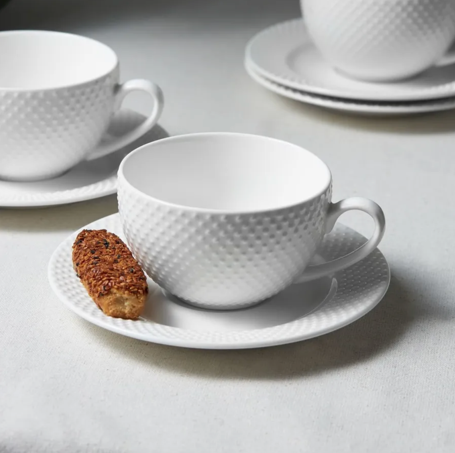 Karaca Punto for 4 Person Embossed Tea Cup and Saucer Set, 8 Piece, New Generation Bone, White, 220 ml