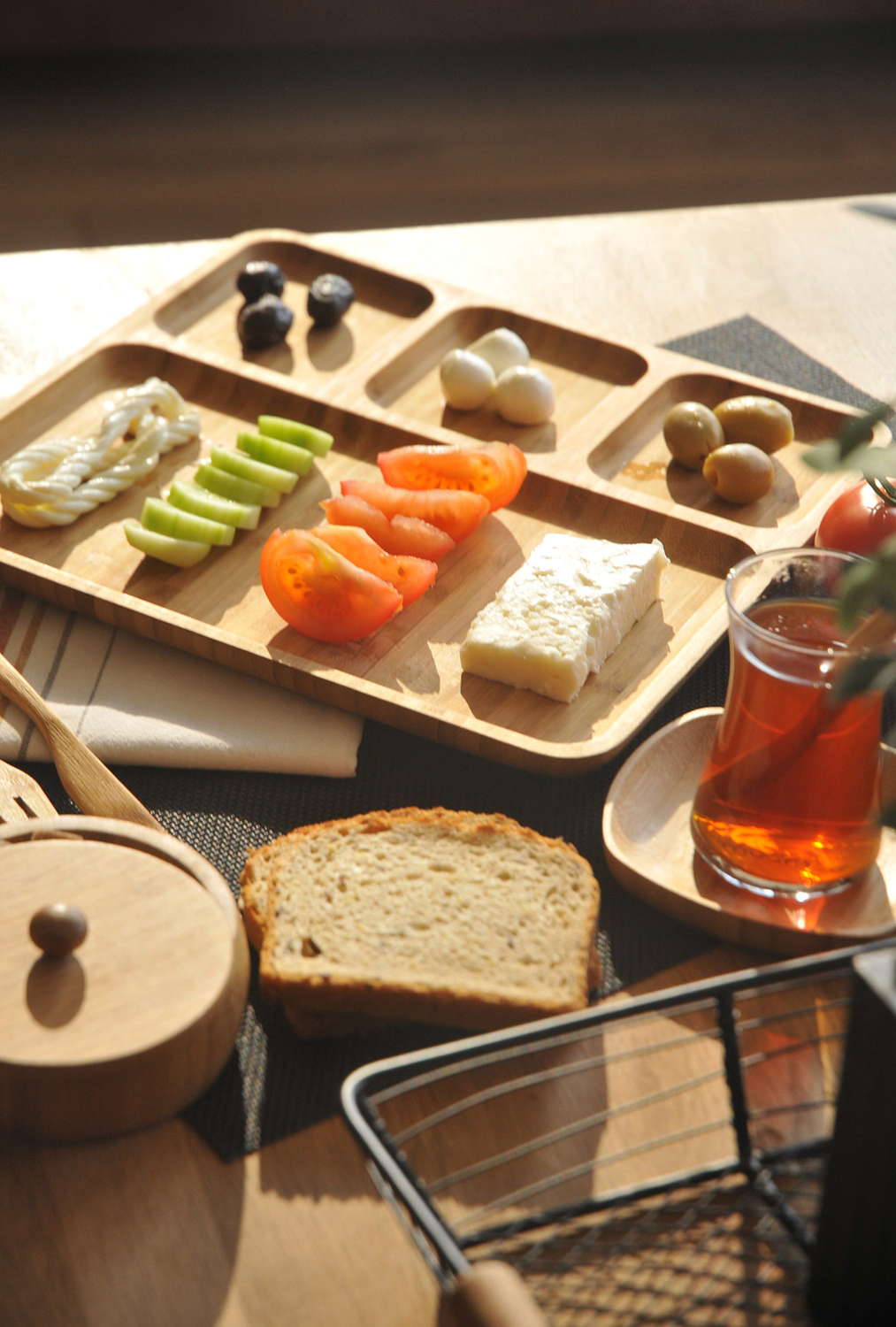 Bambum Darlin 4 Compartment Service Plate