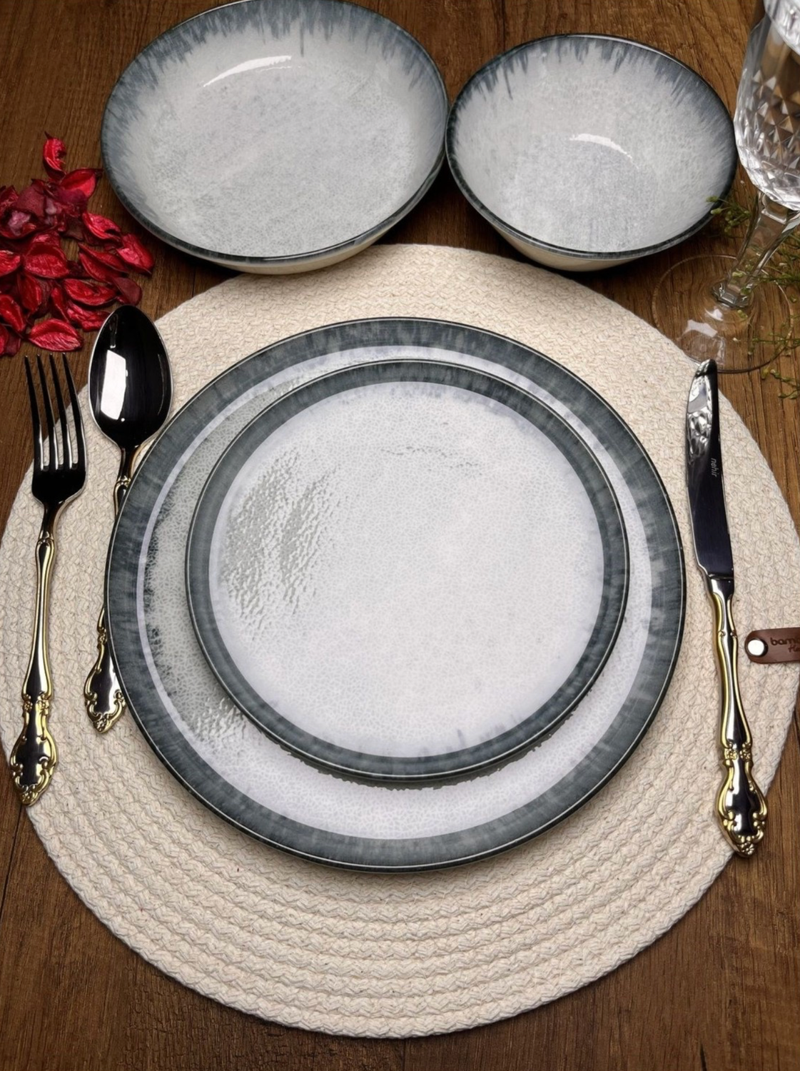 Bambum Lara 24 Pcs. 6 persons Porcelain Dinner Set Moon
