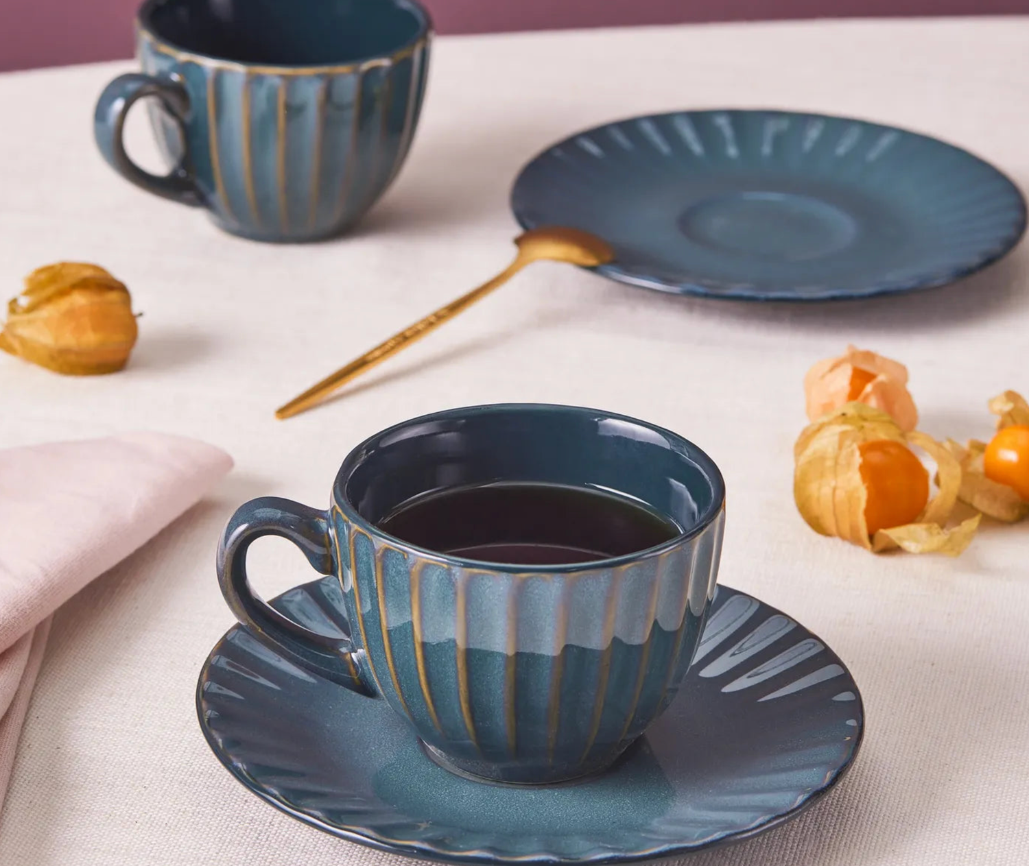 Karaca Austen Tea Set for 2 Persons, 4 Pieces