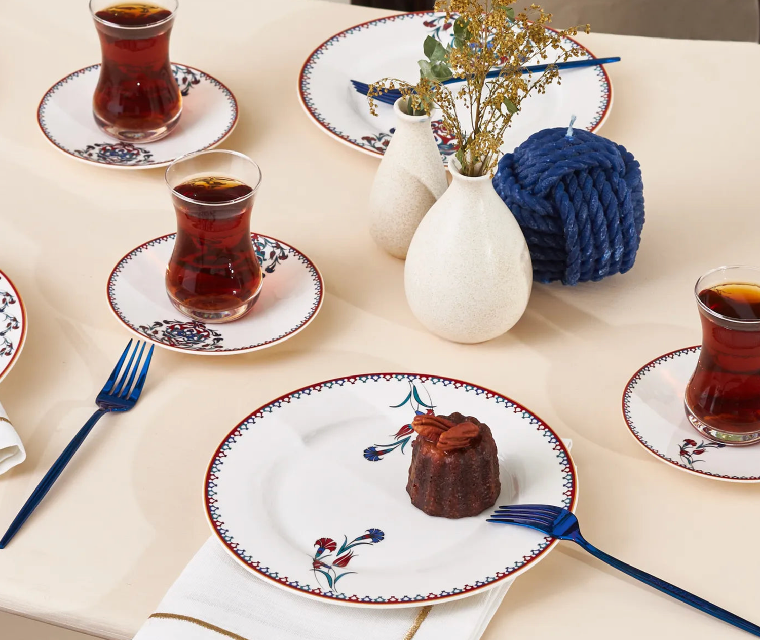 Karaca Nakkaş 18 Parça 6 Kişilik Pasta Takımı