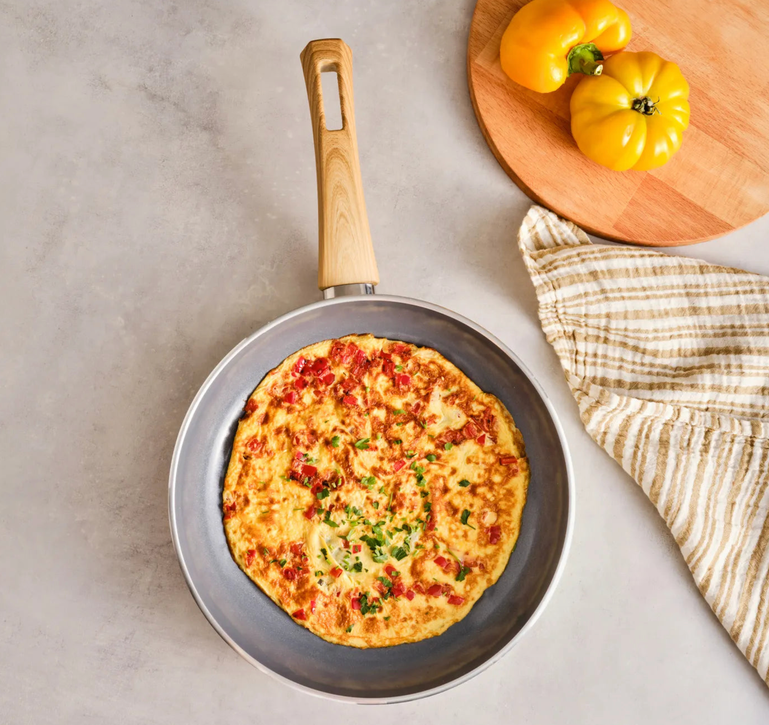 Karaca Swiss Crystal Induction Pan Creamy, 30 Cm