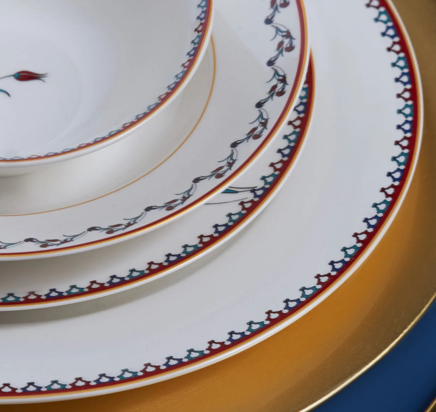 Karaca Nakkash porseleinen servies set voor 6 personen, 24-delig