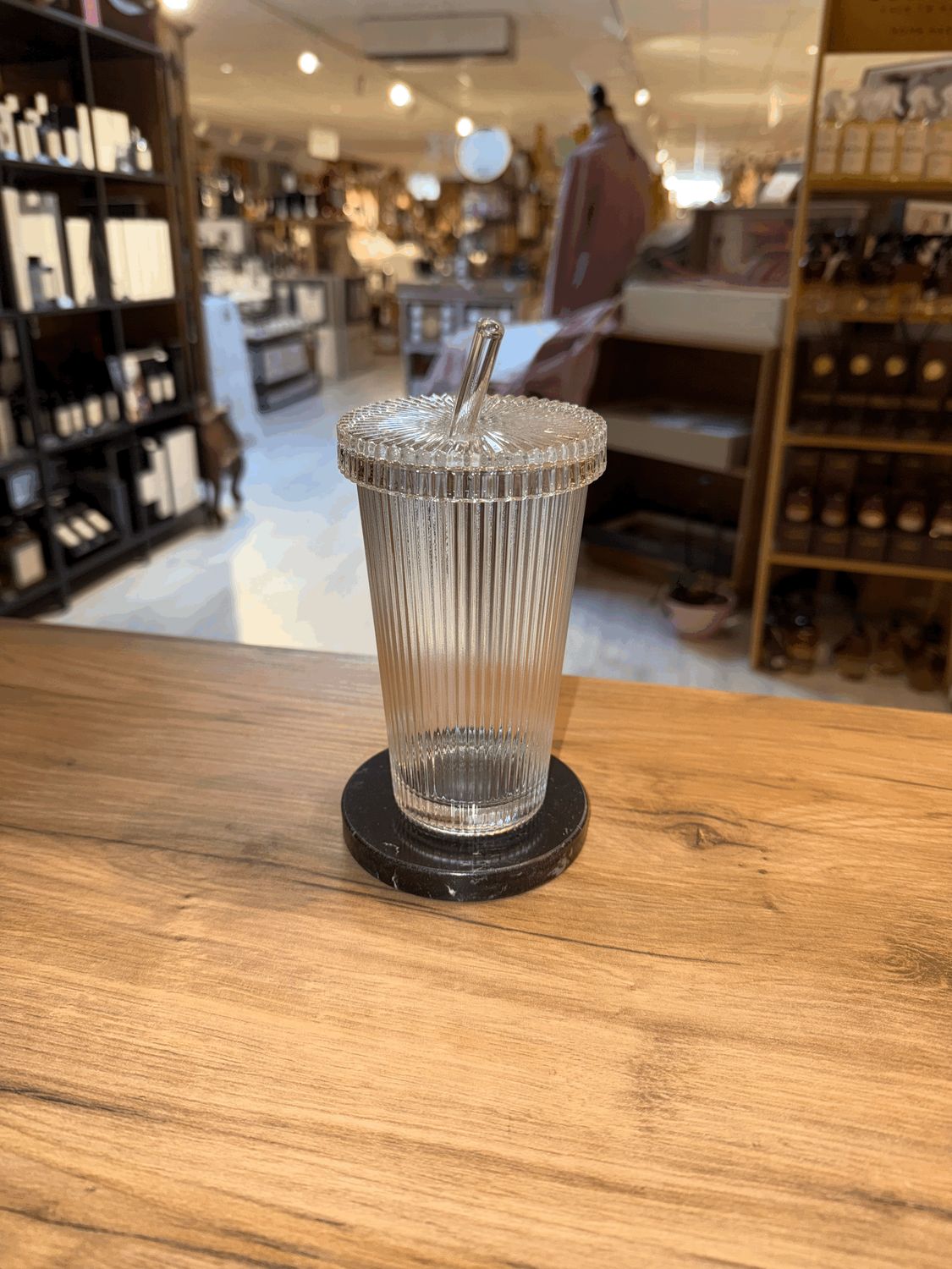Ripple drinking glass with straw