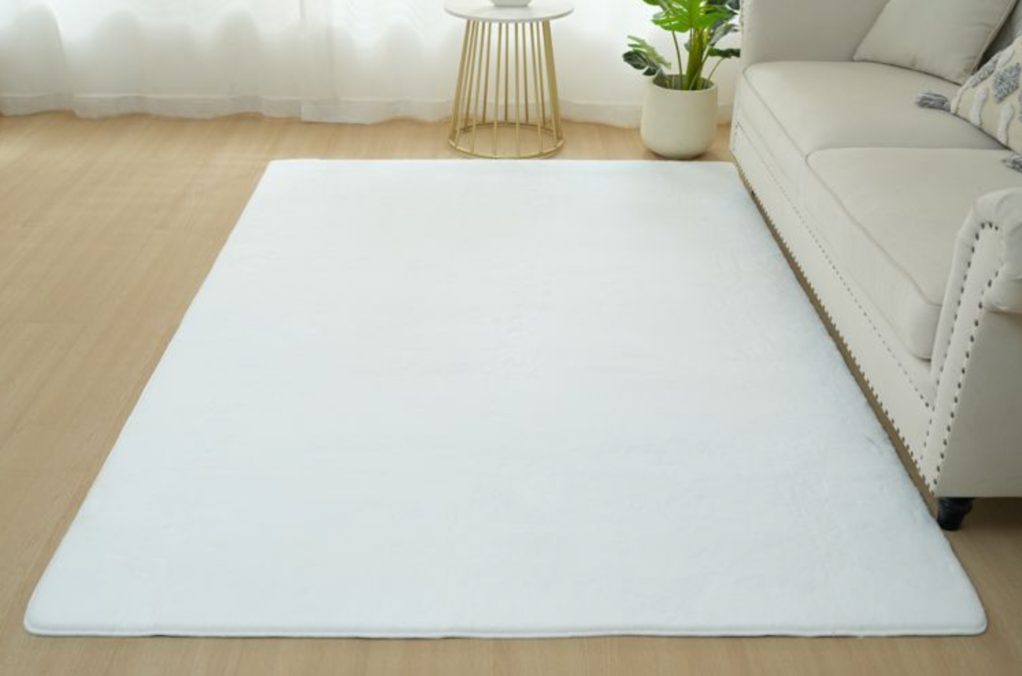 Pelus Basic White Carpet
