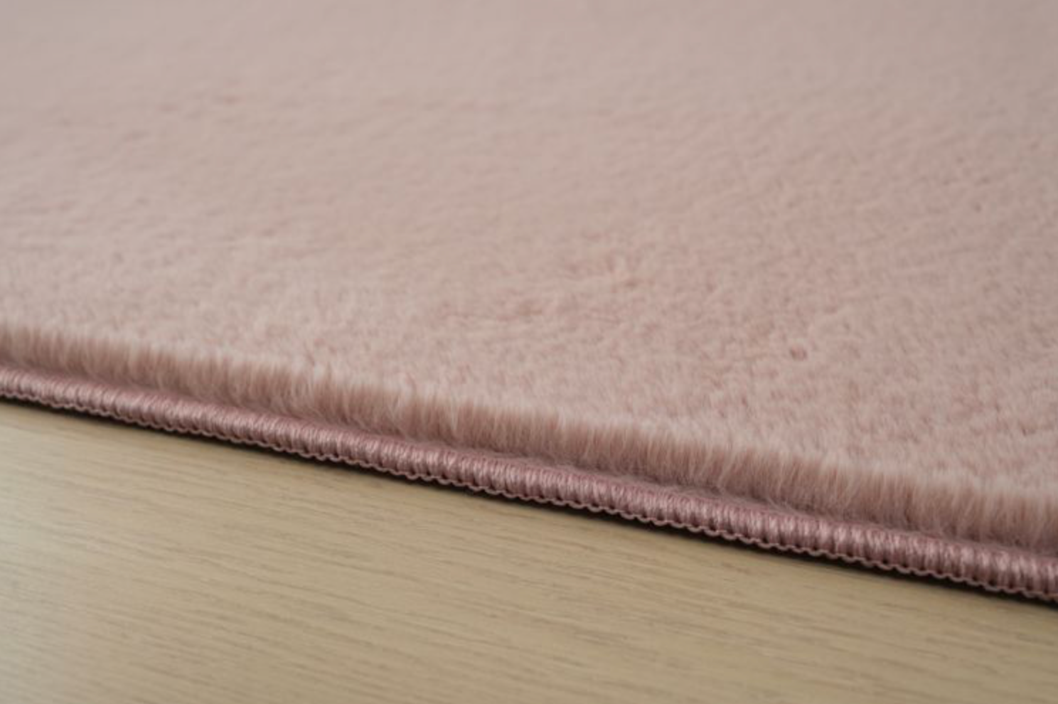 Pelus Basic Pink Carpet