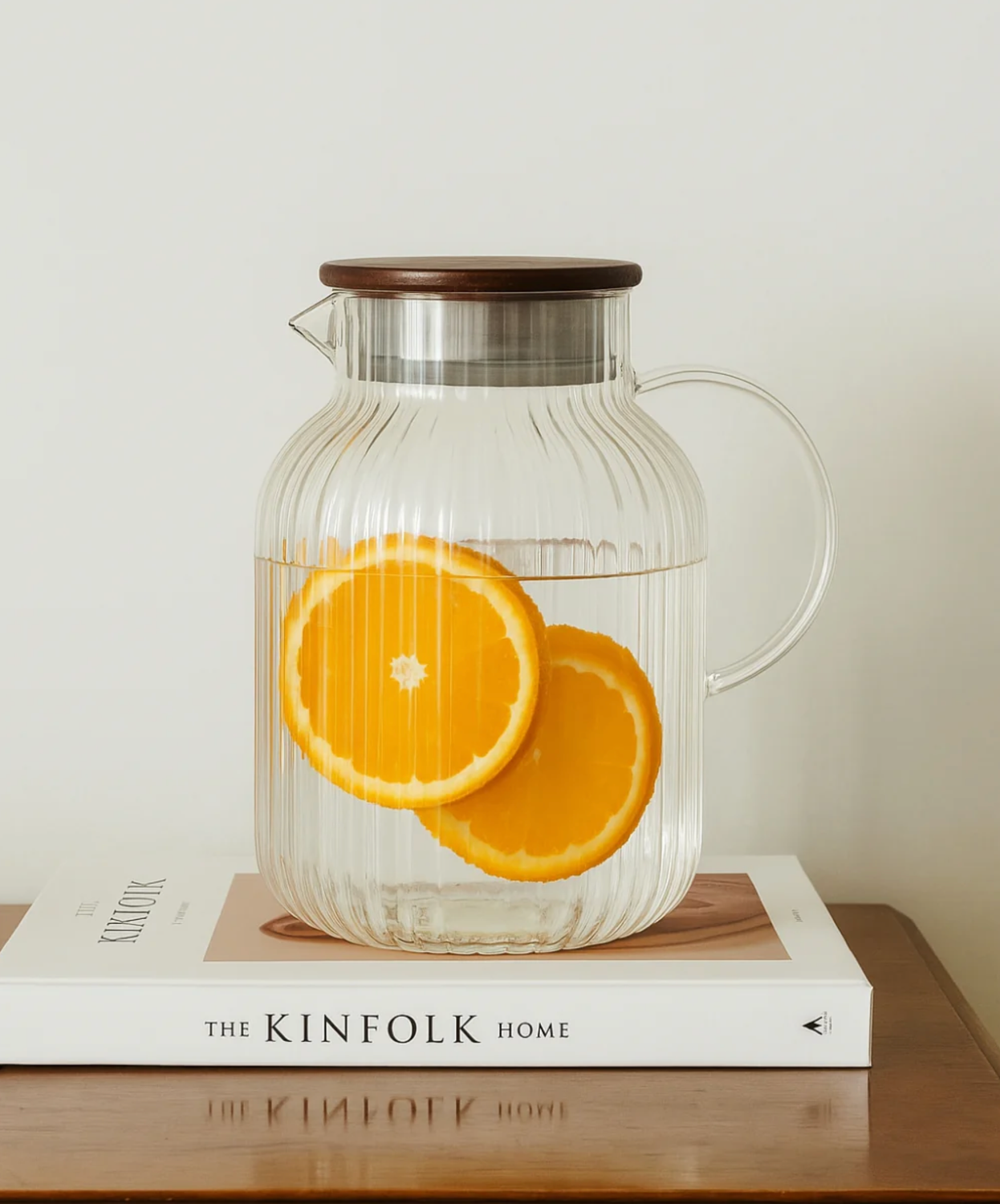 Stripe Carafe with acacia lid 1800 ml