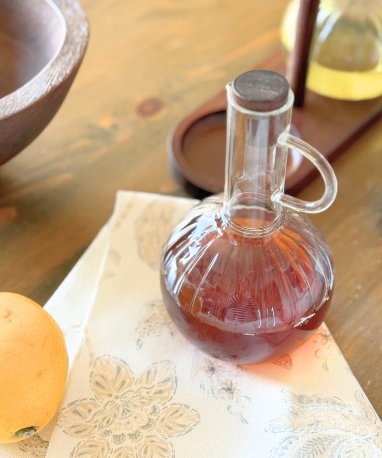 Stripe Acacia wood oil-and-vinegar set | Borosilicate glass