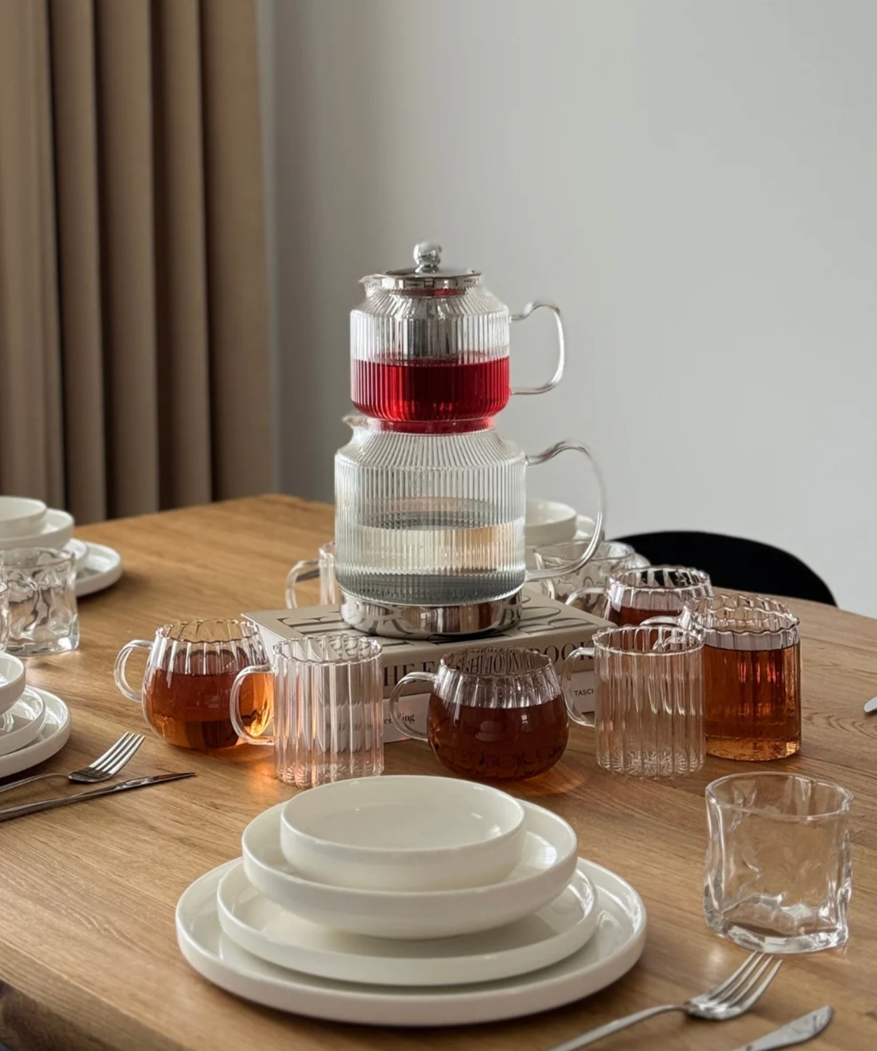 Zoha Riffle XL glass teapot set