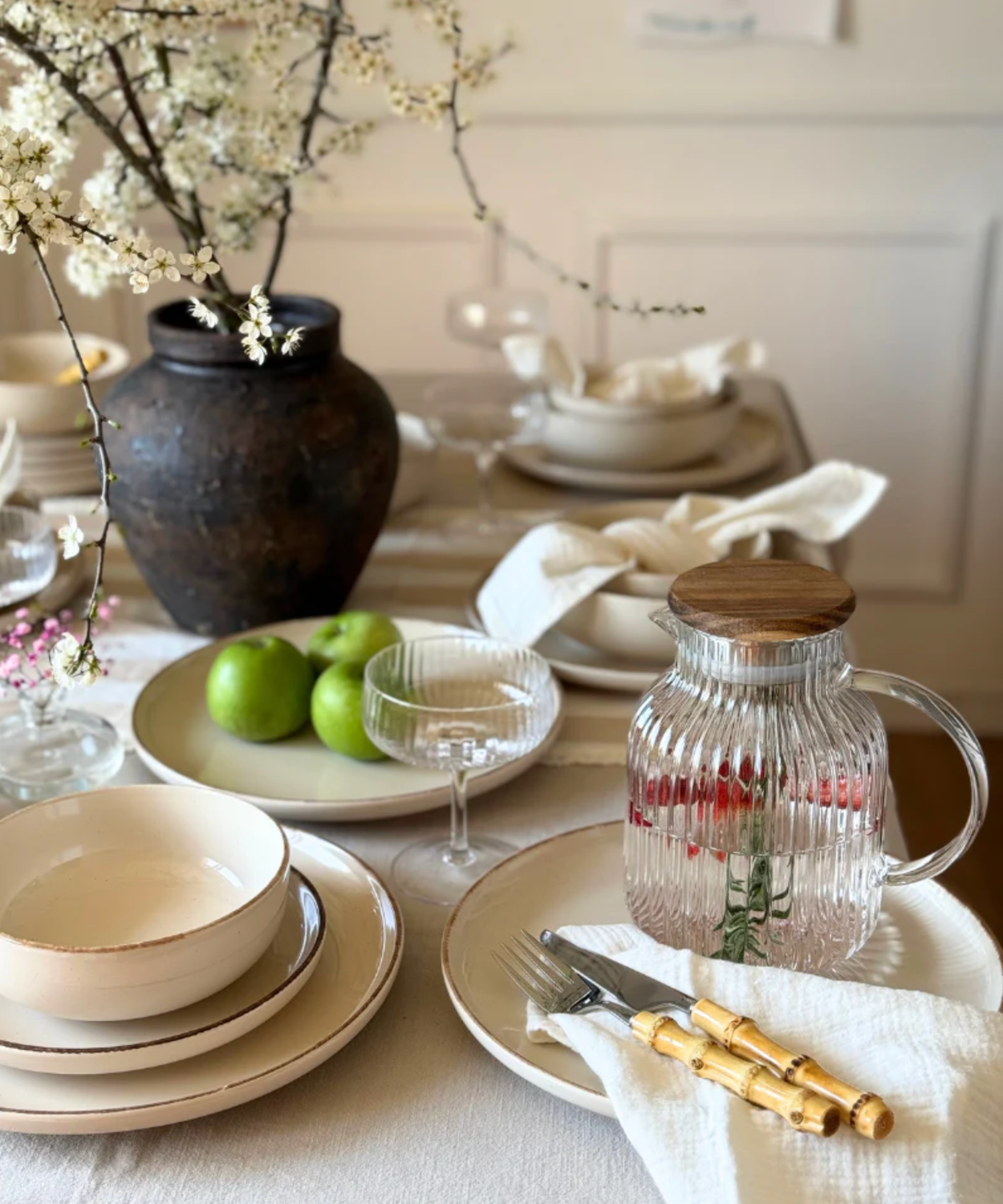 Milano 6 Person 24 - Piece Dinnerware Set