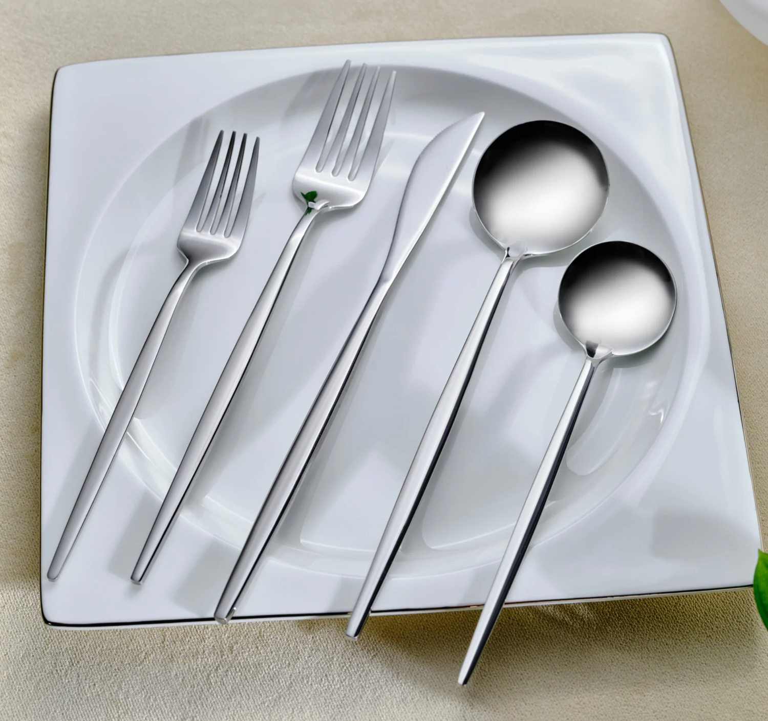 Karaca Orion Platinum 84-Piece Cutlery Set for 12 People