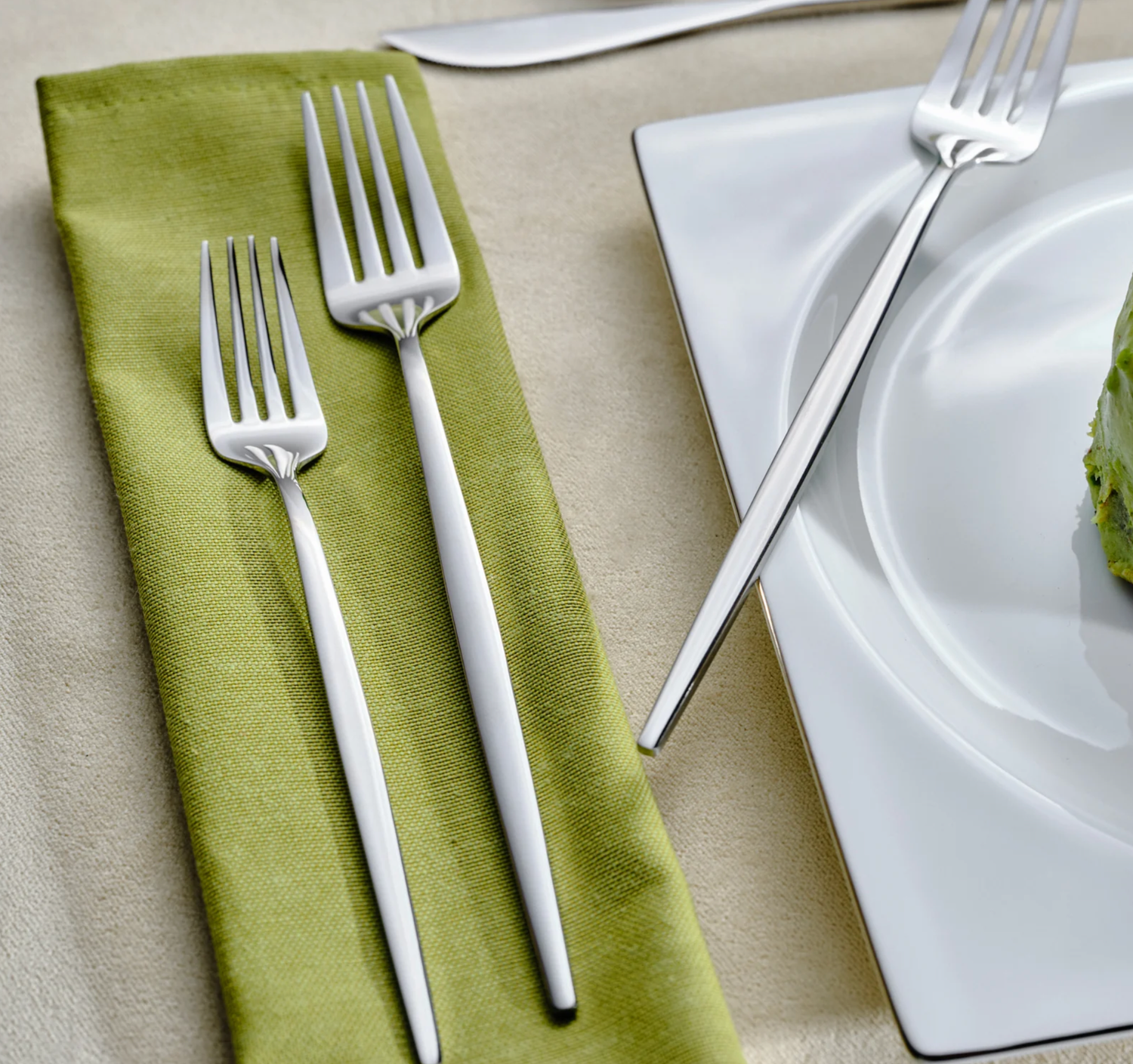 Karaca Orion Platinum 84-Piece Cutlery Set for 12 People
