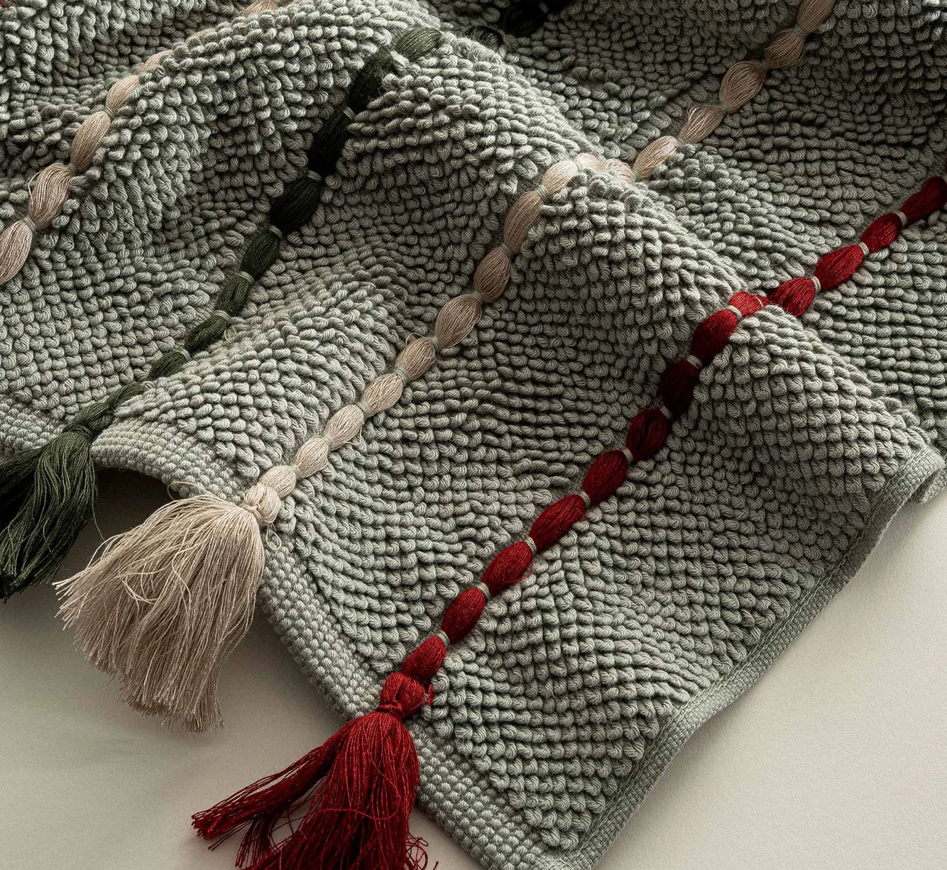 Ecocotton Katari Badmat 100% Katoen Handgeborduurd Groen 50x80cm Ecocotton Katari Badmat 100% Katoen Handgeborduurd Groen 50x80cm