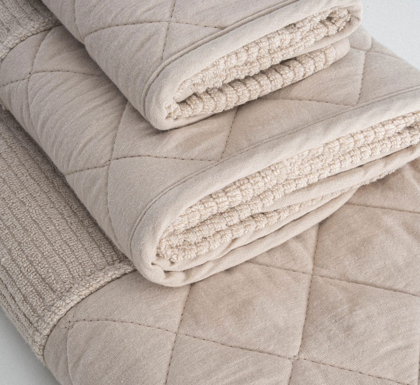 Ecocotton Hüma 3-delige handdoekenset katoen Beige Ecocotton Hüma 3-delige handdoekenset katoen Beige