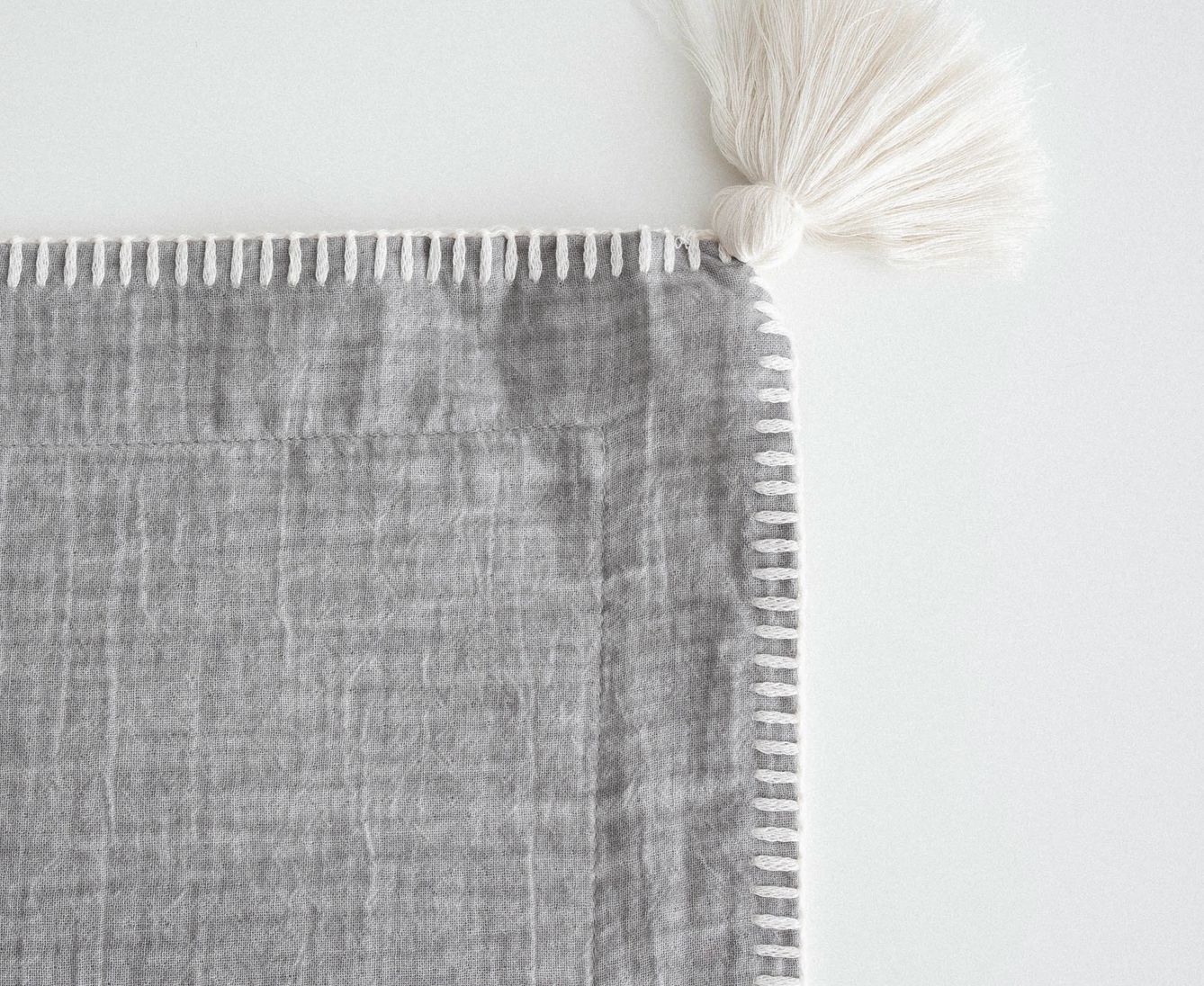 Ecocotton Doga King Size Beddengoedset Biologisch Katoen Mousseline Grijs Ecocotton Doga King Size Beddengoedset Biologisch Katoen Mousseline Grijs