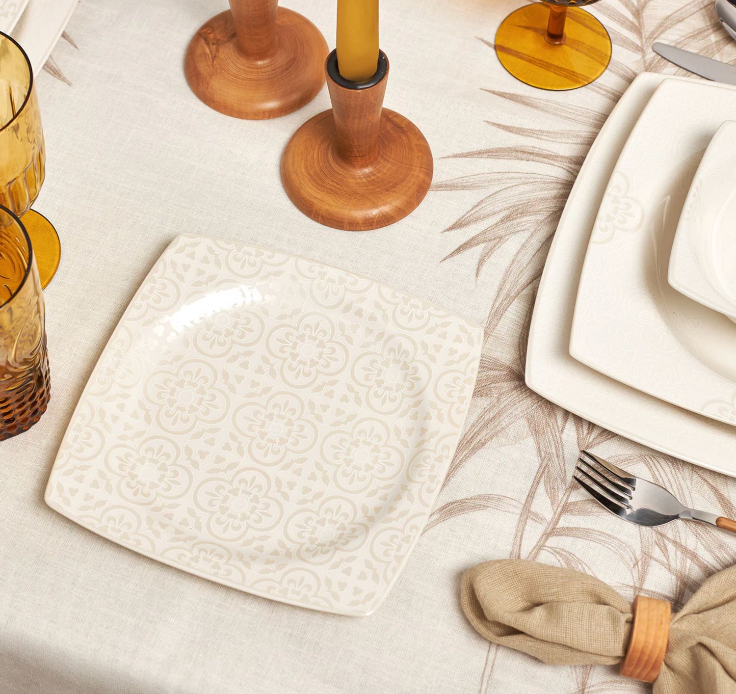 Karaca Royal Lace 24-delig porseleinen serviesset voor 6 personen