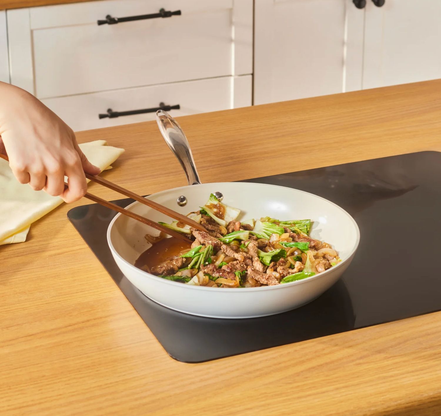 Karaca Swiss Crystal Almond Cream Stainless Steel Handle Pan 30 cm