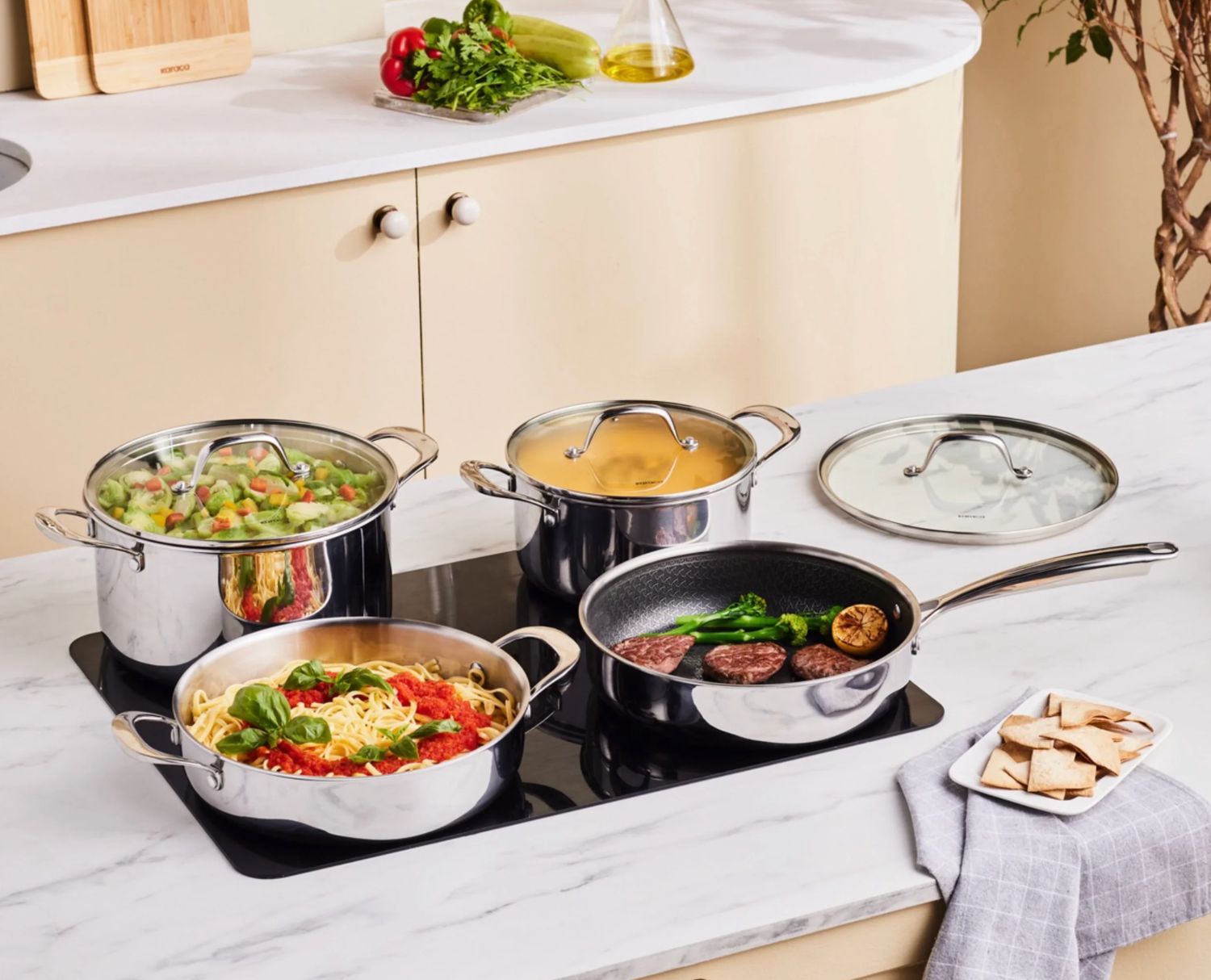 Karaca 3-PLY roestvrijstalen Sparkle 7-delige antiaanbak inductie kookpotten set, zilver