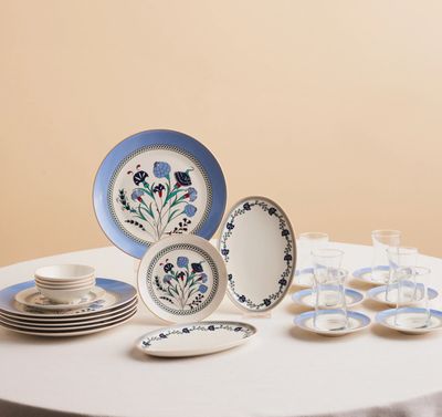 Karaca Blue Clove 26-delige ontbijtset voor 6 personen Karaca Blue Clove 26-delige ontbijtset voor 6 personen