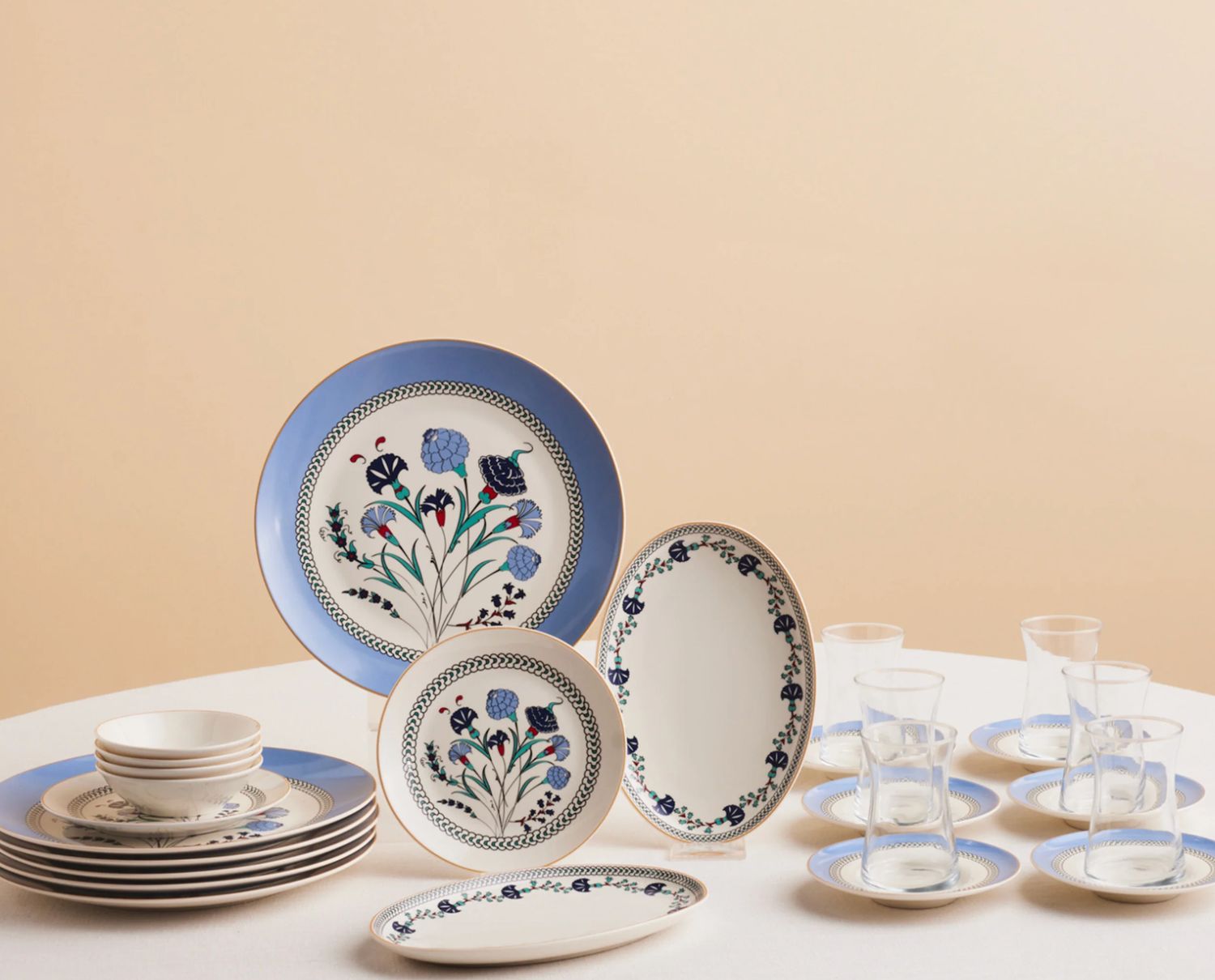 Karaca Blue Clove 26-delige ontbijtset voor 6 personen Karaca Blue Clove 26-delige ontbijtset voor 6 personen