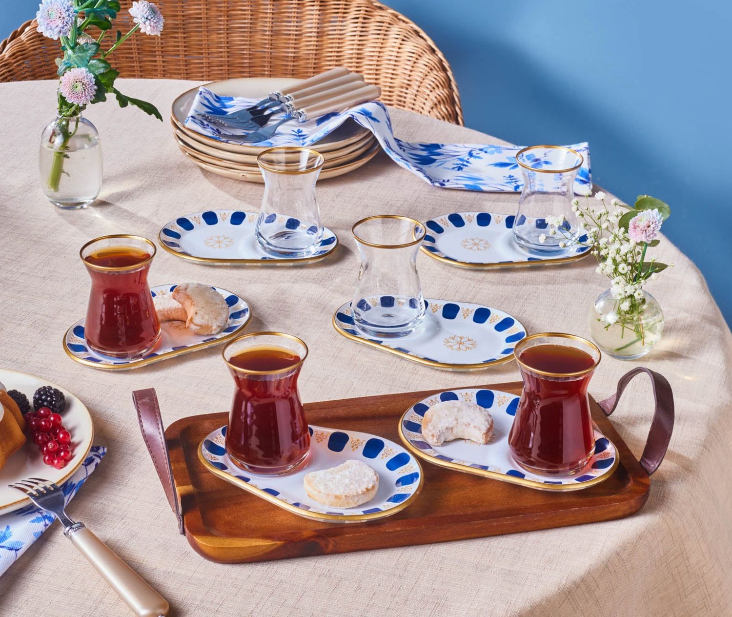 Karaca Belem Navy 12-delige theeglazen set