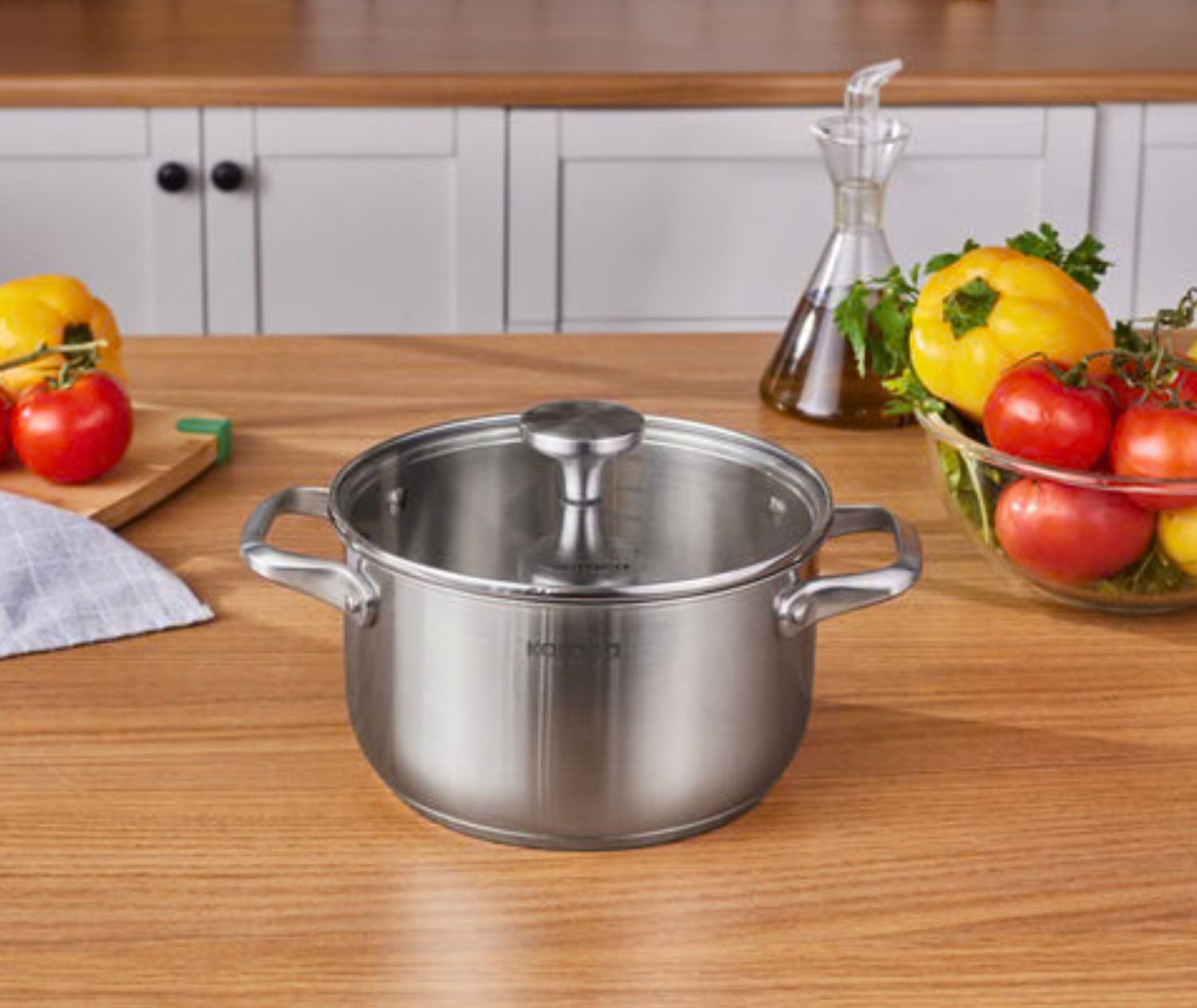 Karaca Elite roestvrijstalen inductie kookpot met deksel, 22 cm, zilver