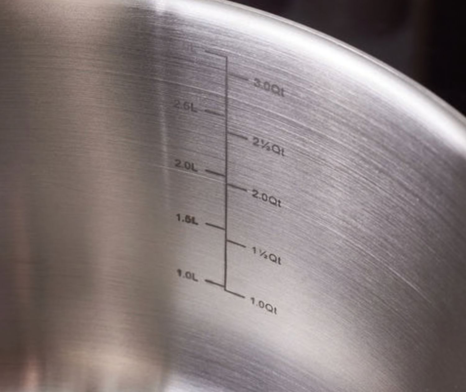 Karaca Elite roestvrijstalen inductie kookpot met deksel, 22 cm, zilver