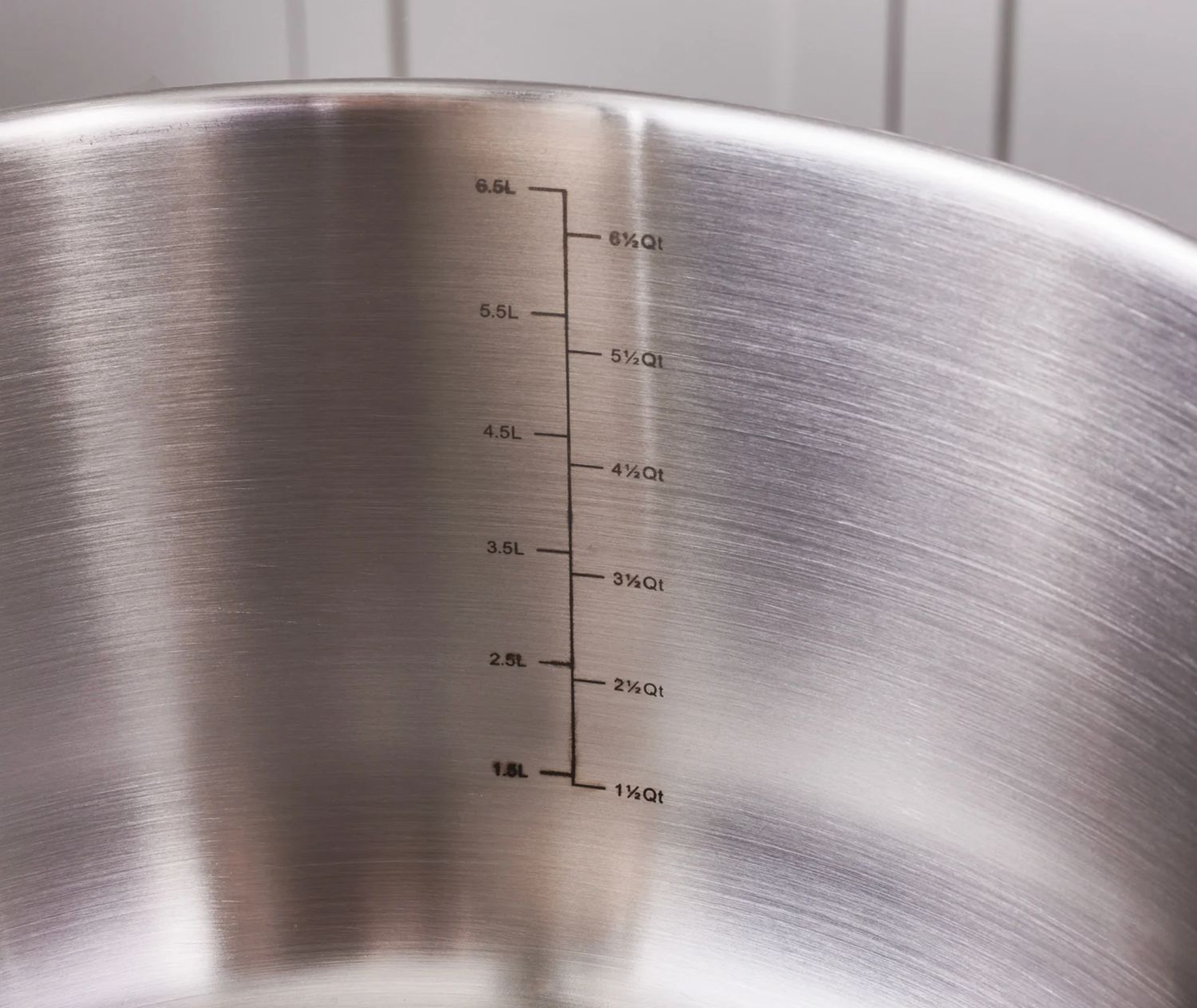 Karaca Elite roestvrijstalen inductiepan met deksel, 28 cm, zilver