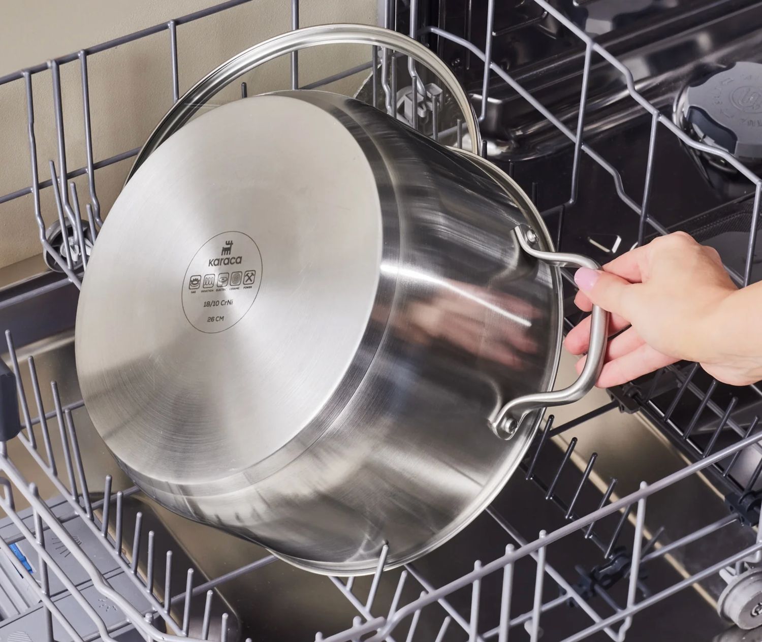 Karaca Elite roestvrijstalen inductie kookpot met deksel, 30 cm, zilver