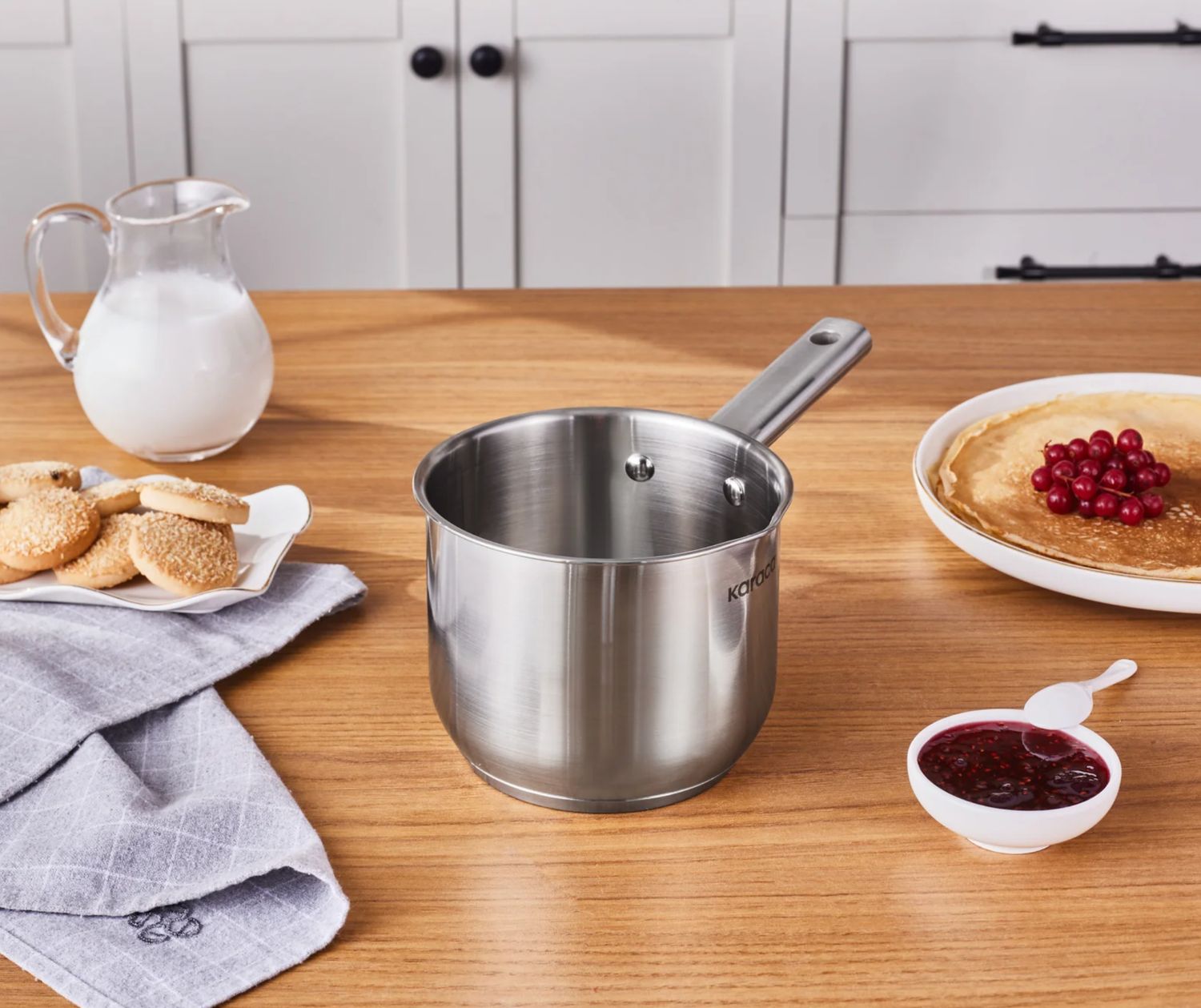 Karaca Elite stalen melkpan 14 cm 1,6 l