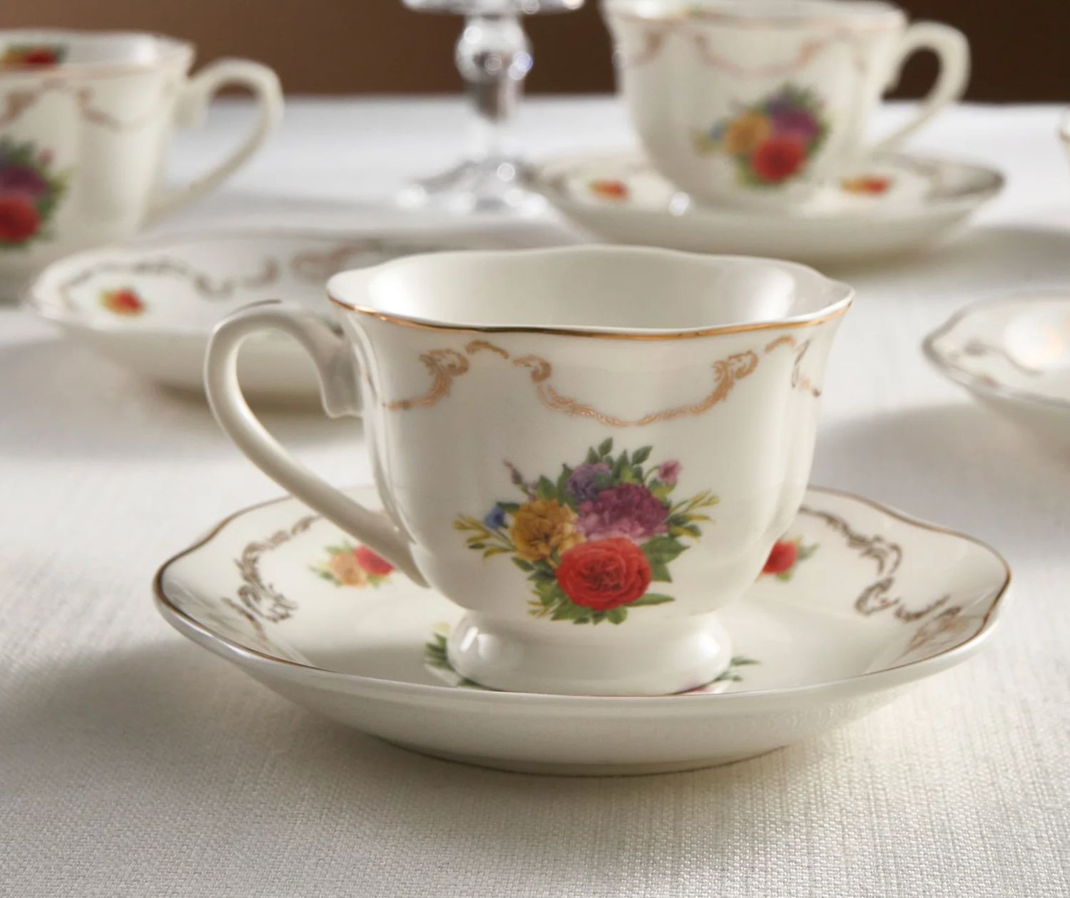 Karaca Antique 12-delige set espressokopjes van porselein voor 6 personen, 80 ml Karaca Antique 12-delige set espressokopjes van porselein voor 6 personen, 80 ml