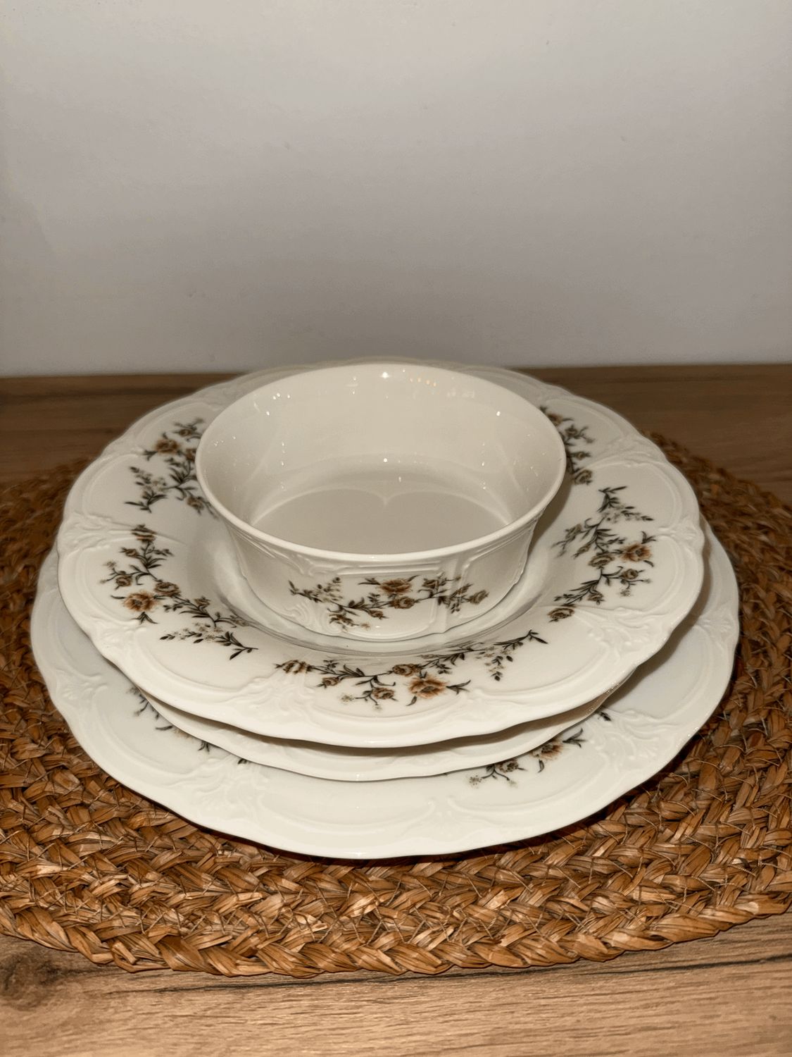 Retro Bruine Bloem 24-delig serviesset voor 6 personen