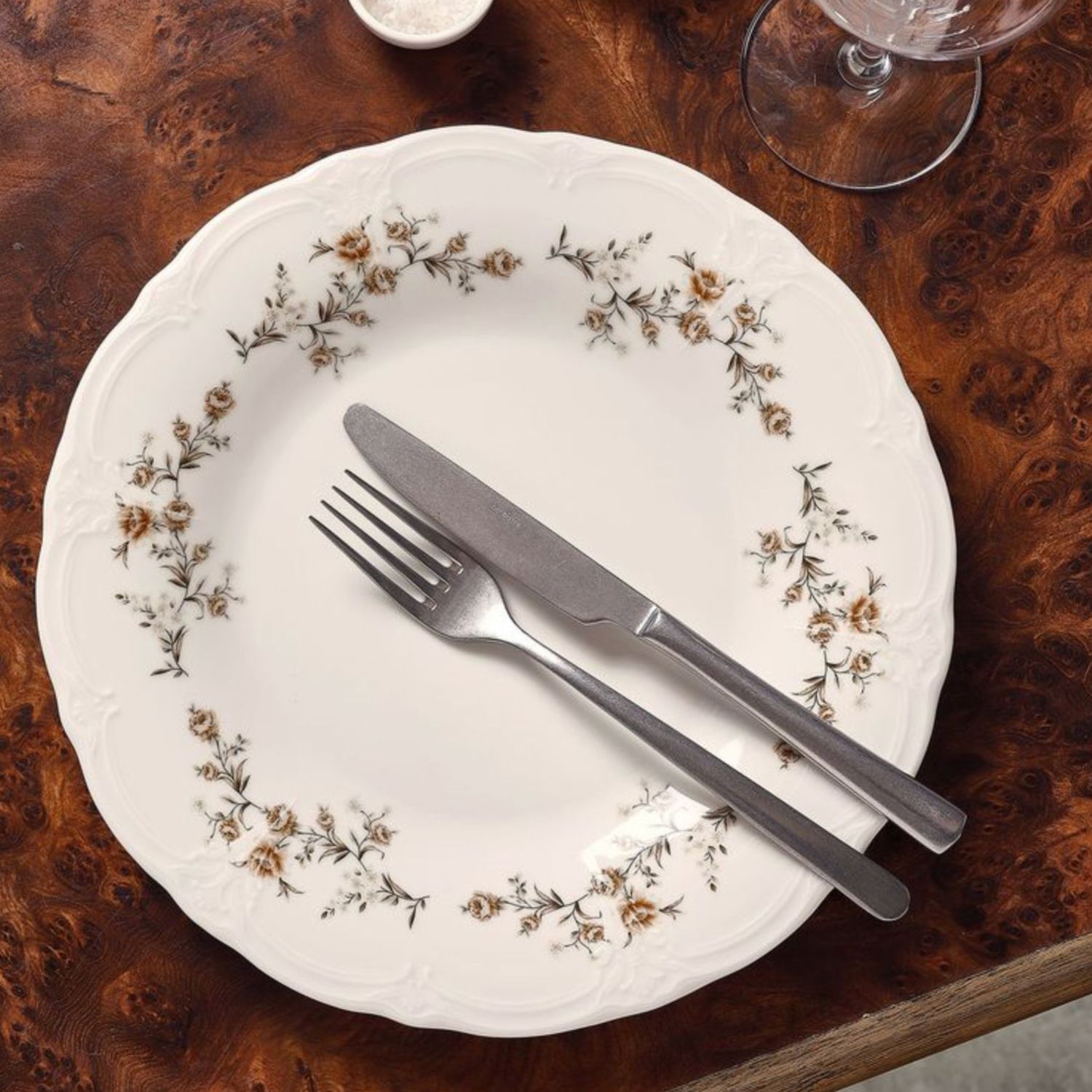 Retro Bruine Bloem 24-delig serviesset voor 6 personen