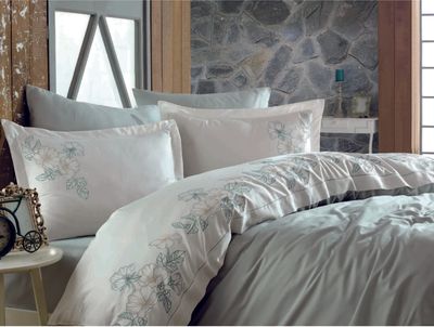 Dantela Hare Tweepersoons Geborduurd Katoensatijn Dekbedovertrek Set Maldiv