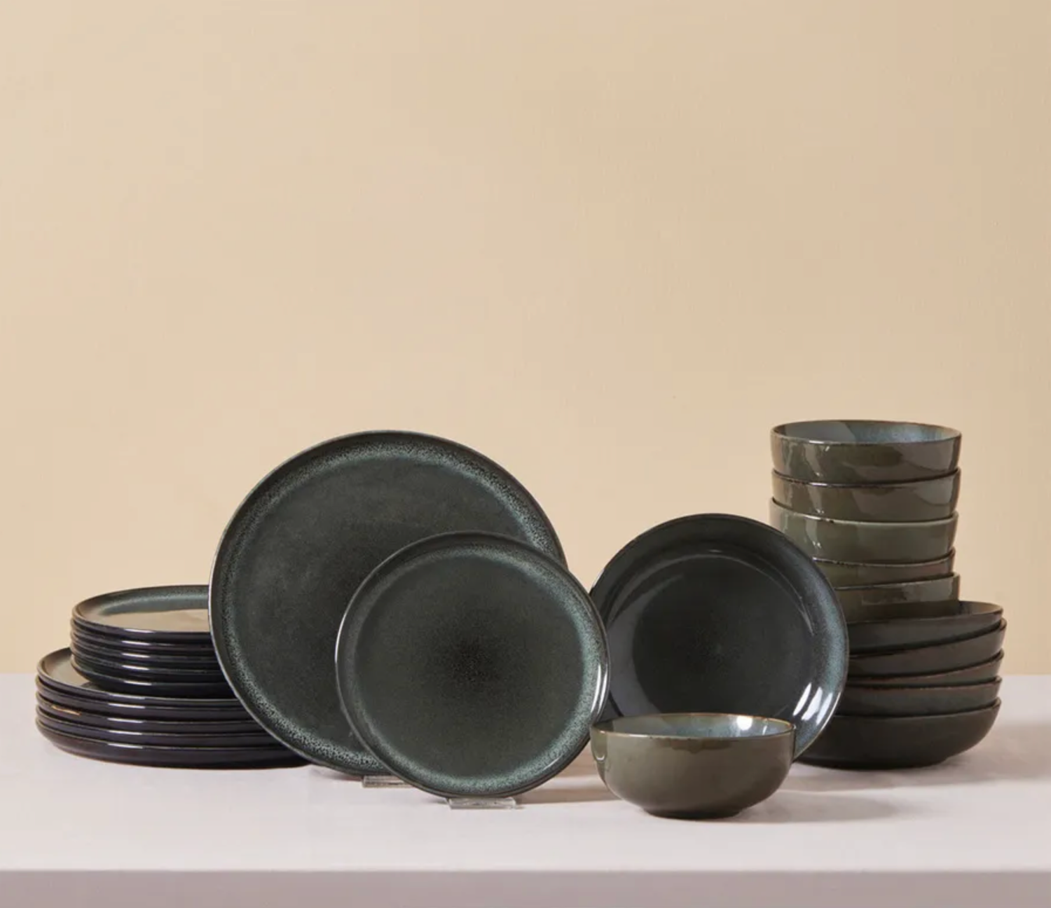 Karaca Fein Reactive Serviesset, 6 Persoons, 24 Delig